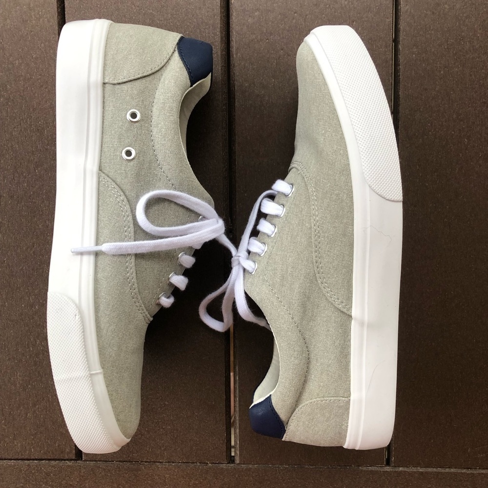 J Crew Casual Comfort Low Grey Canvas Lace Up Sneakers Size 9 - Picture 4 of 7